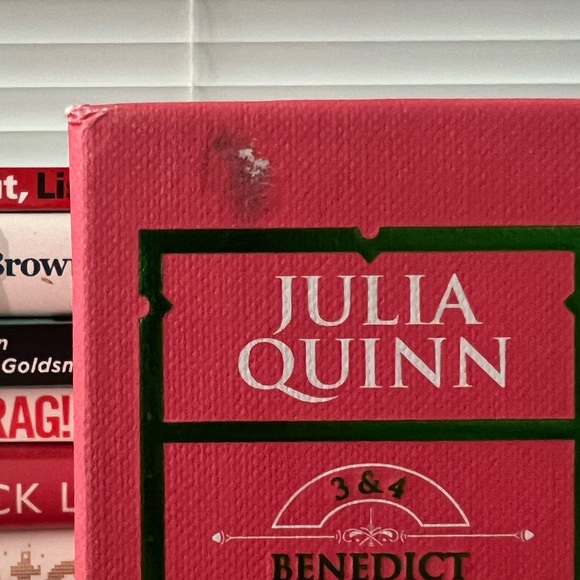 Bridgerton Collector’s Edition Hardcover Books 3 and 4 Benedict and Colin - Picture 10 of 11